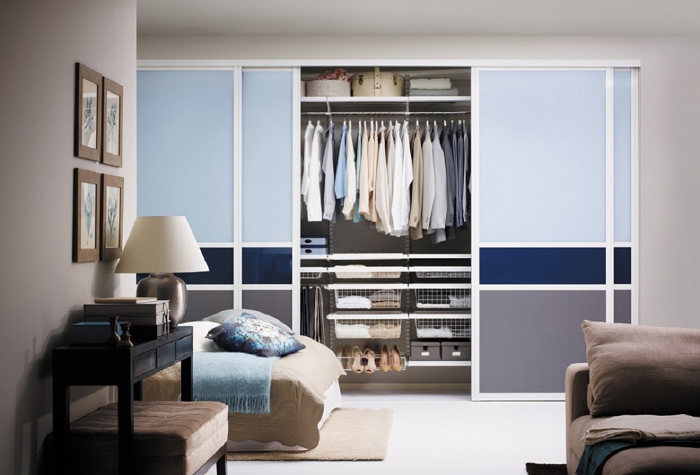 Organizing Wardrobe: Professional Tips to Gain Space