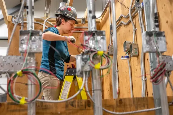 Electrician Apprenticeship Program